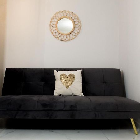 Sunset Brand New Luxury Apt With Pool & Sea View カルパトス エクステリア 写真